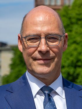 Alexander Wolf