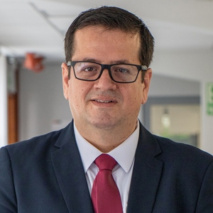 Luis Rafael Hoyle Ganoza