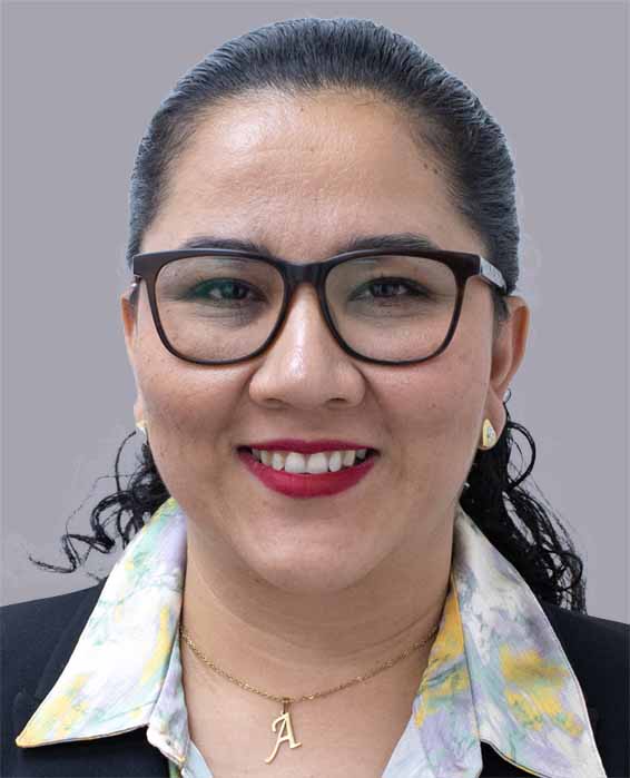 Adriana Guadalupe Esquinca Gomez