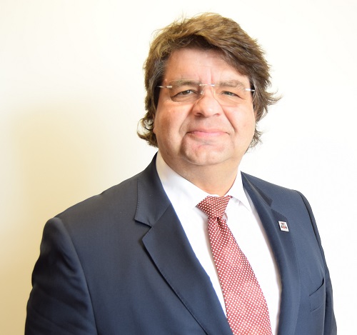 João Fernando Brum De Azevedo E Castro