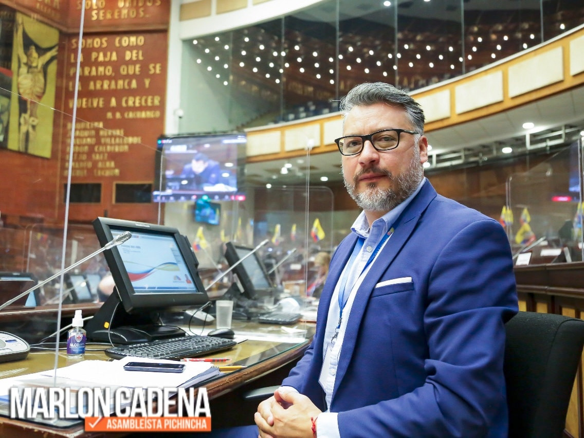 Marlon Cadena Carrera