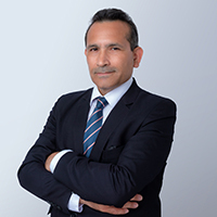 Efrén César Vidal Olórtegui