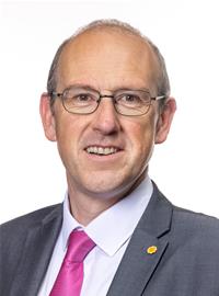 Llyr Gruffydd