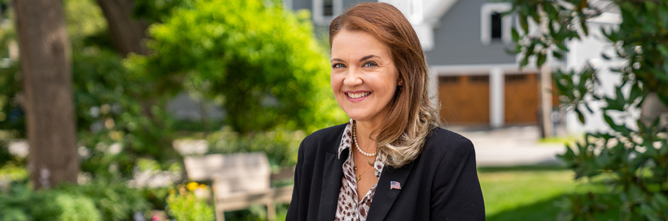 Amy J. Roeder