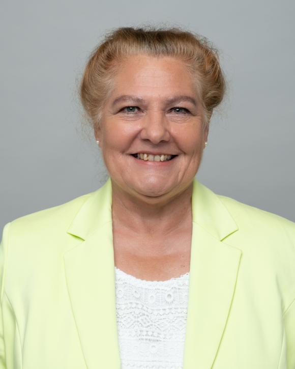 Claudia Papst-Dippel