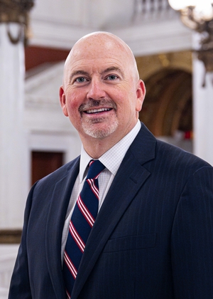 Matthew D Bradford