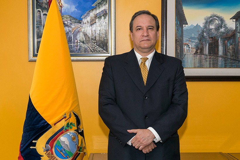 Simón Cueva