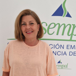 Amalia Salvador Mena