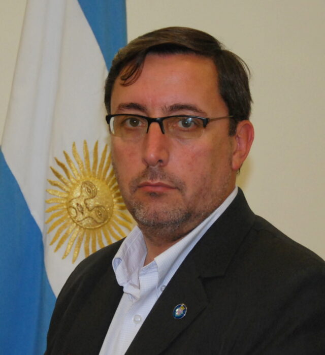 Raúl Fernández