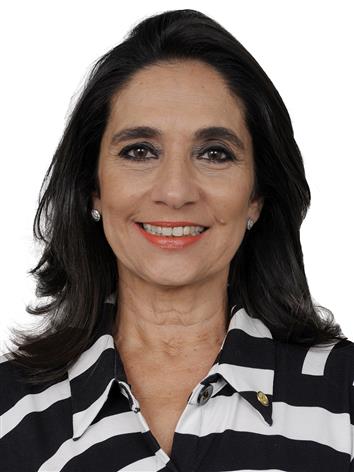 Carla Charbel Stephanini