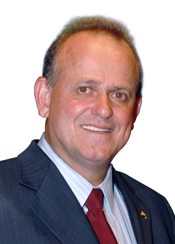 Carlos Cesar Correia De Messias