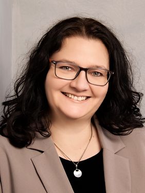 Anja Troff-Schaffarzyk