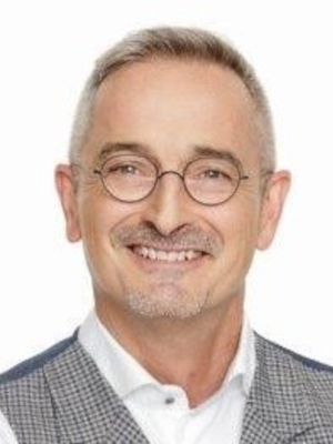 Werner Pfeil