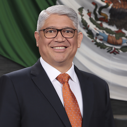 Julio César Solís Serrano