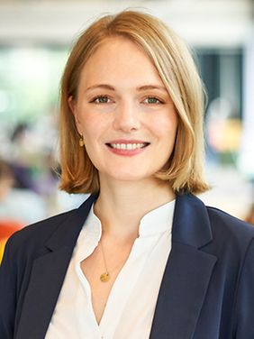 Ria Schröder