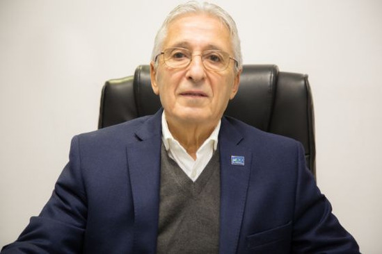Eduardo Flores