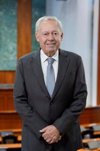 Víctor Antonio Corrales Burgueño