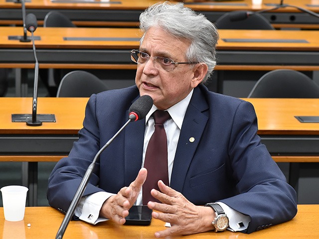 Pauderney Tomaz Avelino