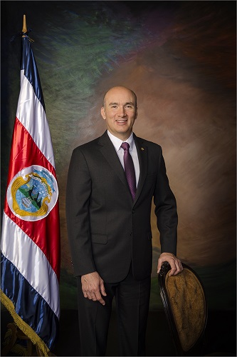 Max Alberto Esquivel Faerron