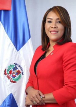 Kenia Felicia Bidó Parra De Dell'aquila
