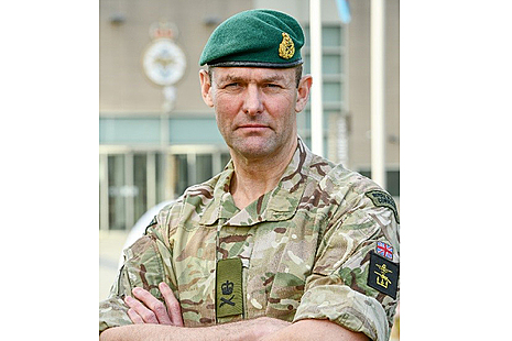 Lieutenant General Sir Rob Magowan B Cbe