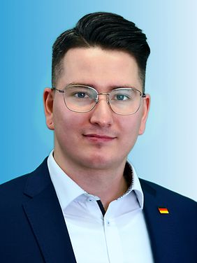 Bastian Treuheit