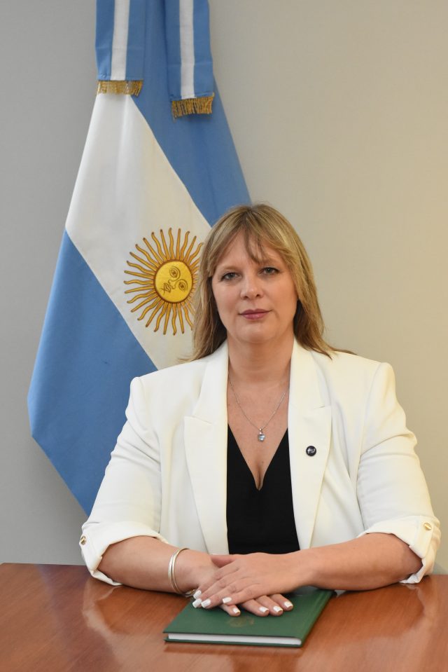 Vanesa Abril
