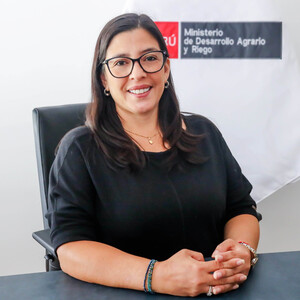 Evelyn María Cristina Montero Urbina