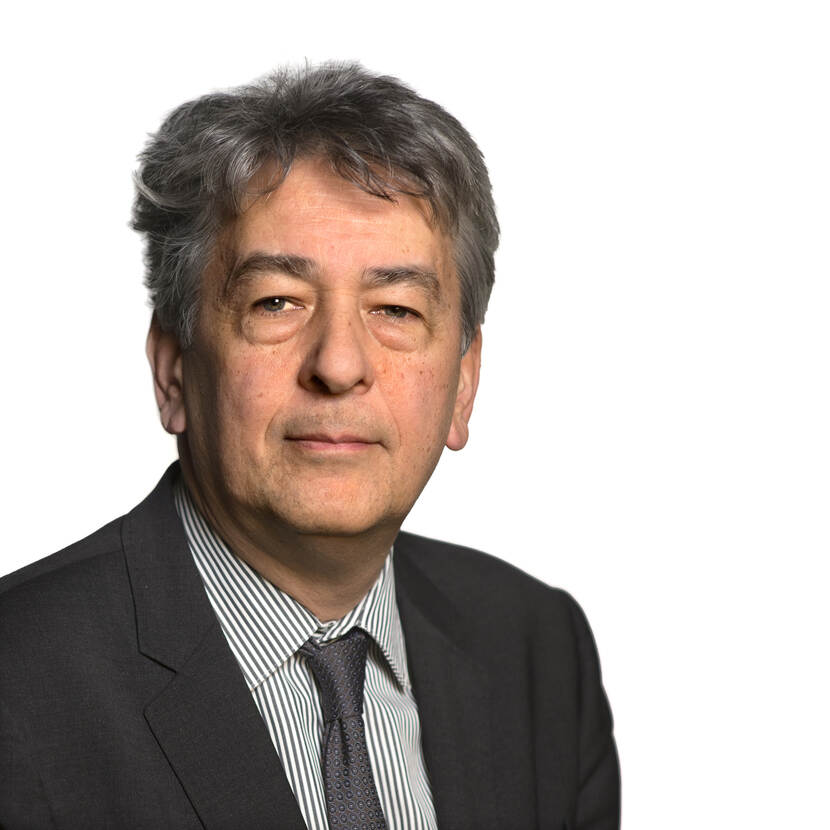Drs Lionel Veer