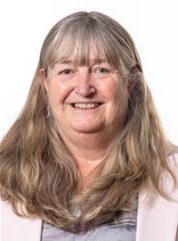Julie James