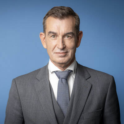 Eddie Van Marum