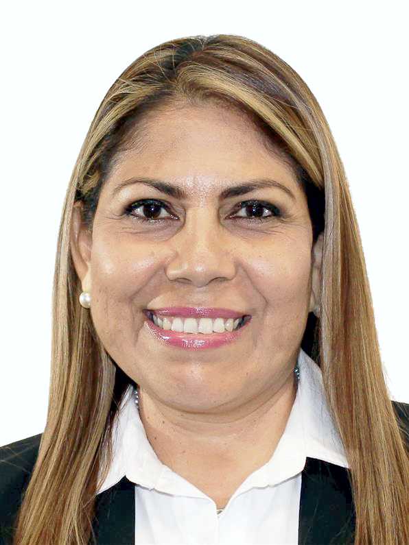 Carmina Yadira Regalado Mardueño