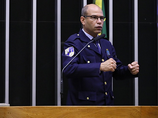 Jones Barbosa De Moura