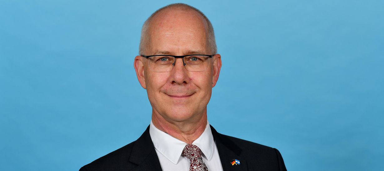 Karsten Warnecke