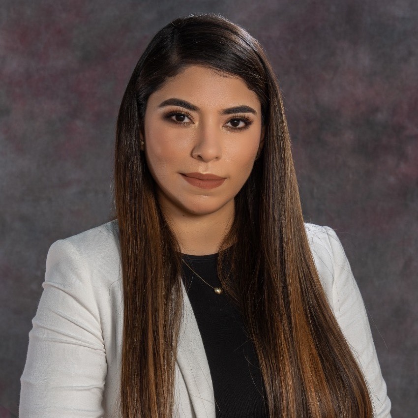 Elzy Camacho Pineda