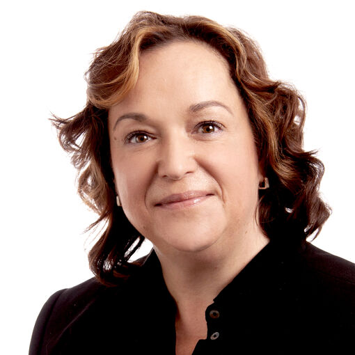 Simone Lang