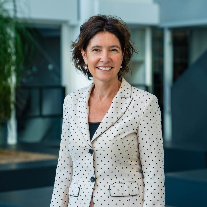 Drs. Maartje Peters