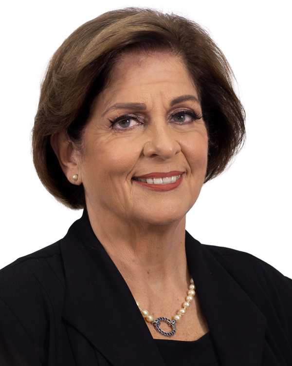 Pilar Cisneros Gallo