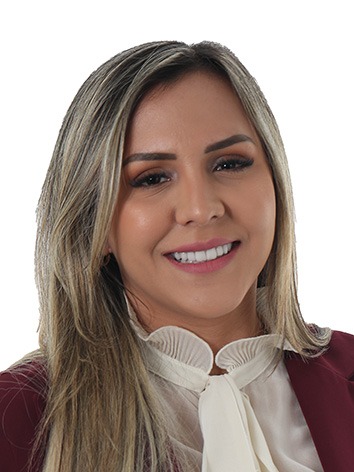 Andreia Brito Gonçalves Siqueira