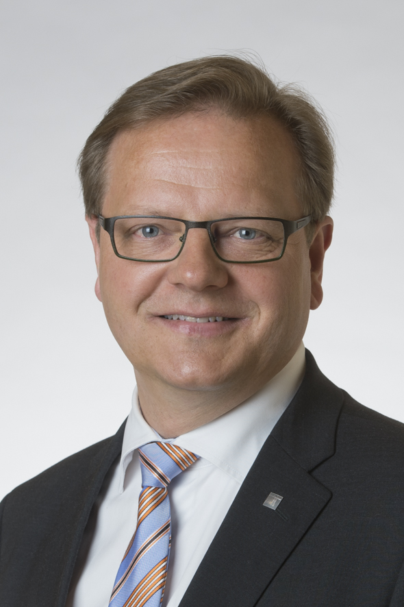 Lasse Tapani Hautala