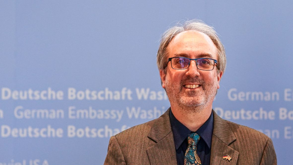 Ralf D Wiedemann
