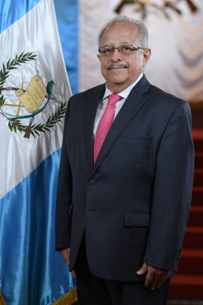 Carlos Ramiro Martínez