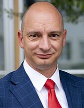 Florian Schröder