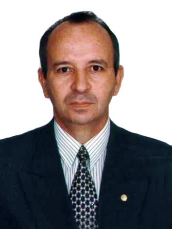 Dércio Augusto Knop