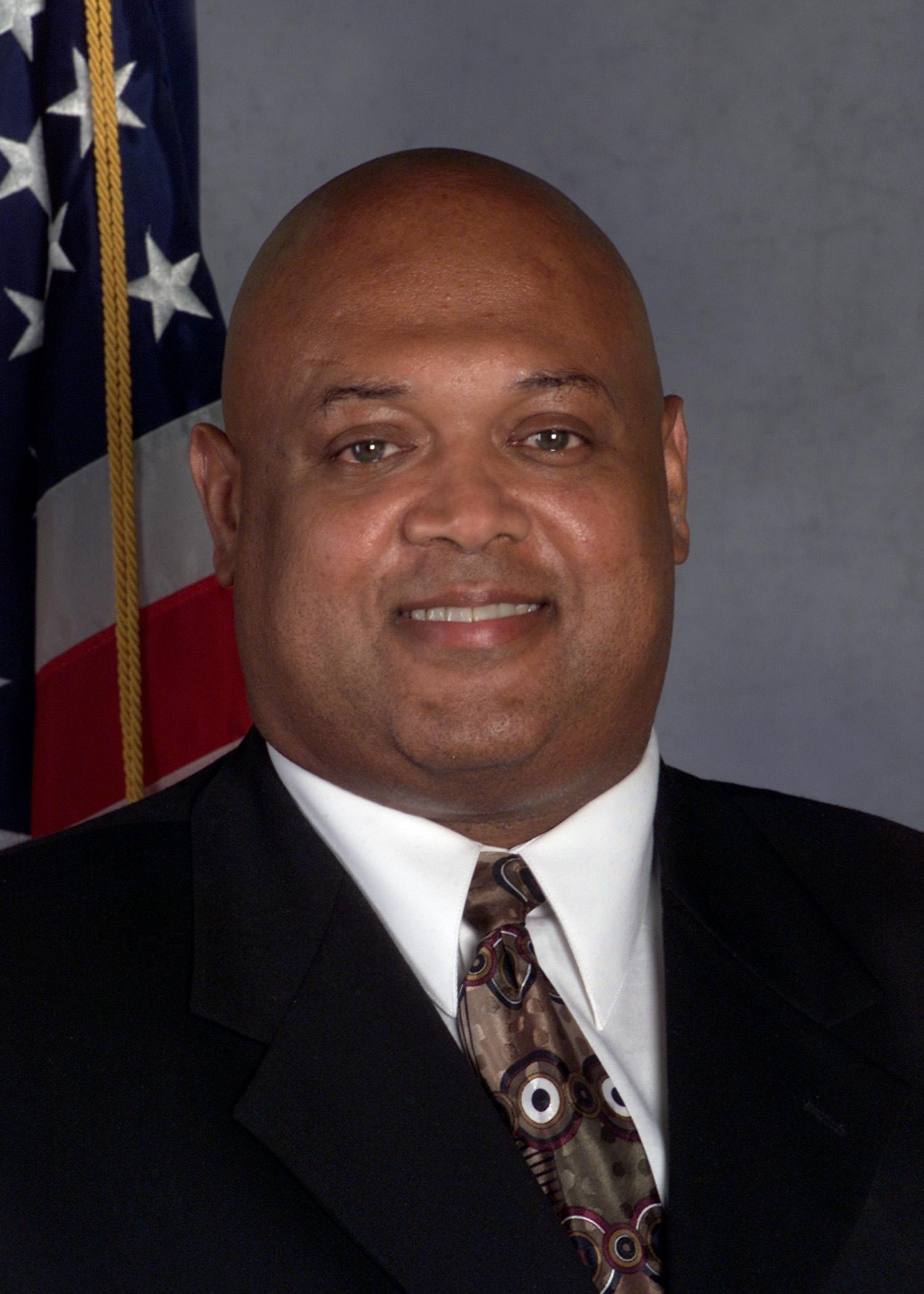 Iv Thomas W. Blackwell