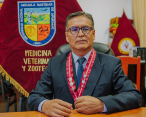 Max Henry Escobedo Enriquez