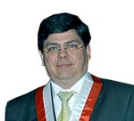 Carlos Alberto Torres Caro