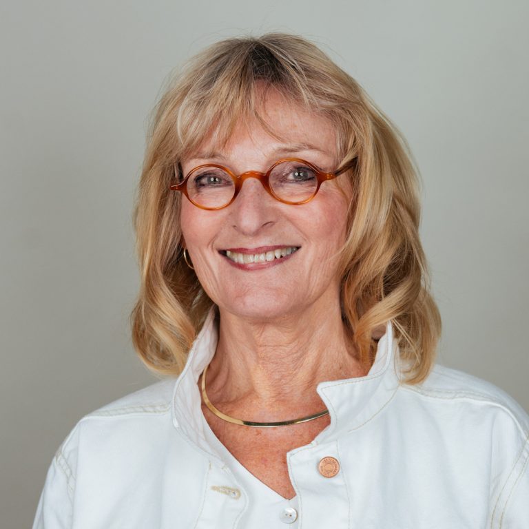 Annemarie Van Gelder