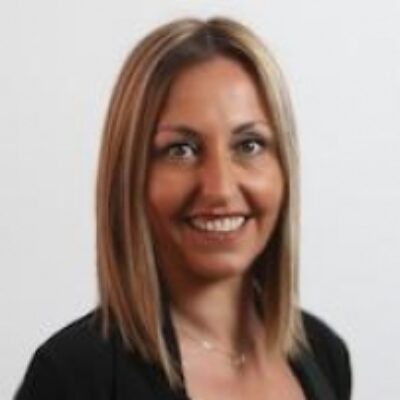 Eva M. Menor Cantador