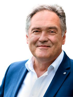 Manfred Schiller